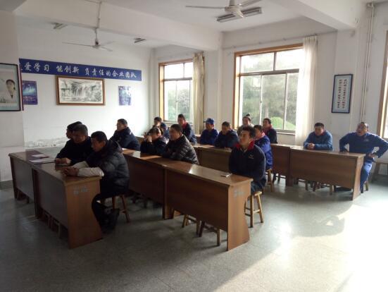 青岛ug环球举行工厂新员工培训