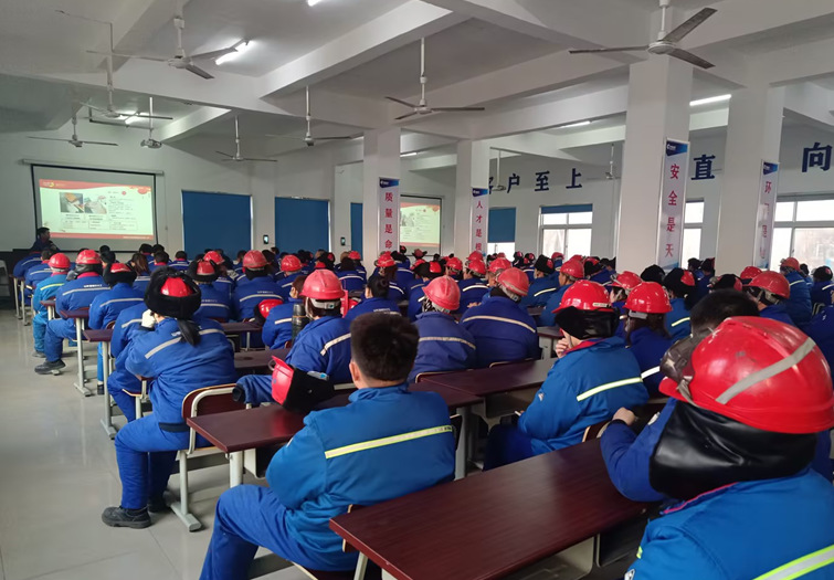 ug环球原药生产系统：开工第一课 安全走在前